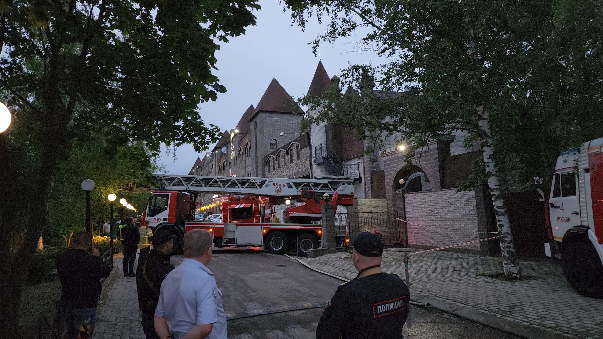 Одинцово, Немчиновка, пожар, мчс,пожарные,отель,