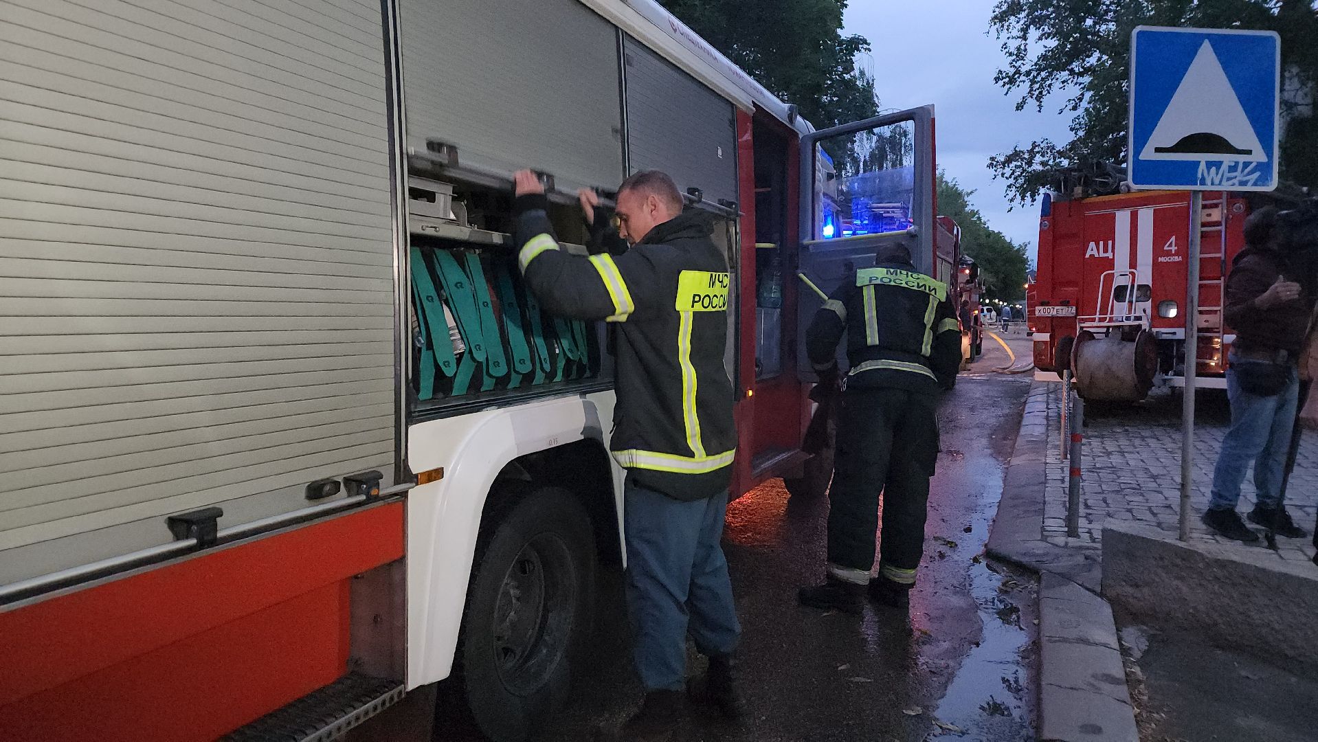 Одинцово, Немчиновка, пожар, мчс,пожарные,отель,