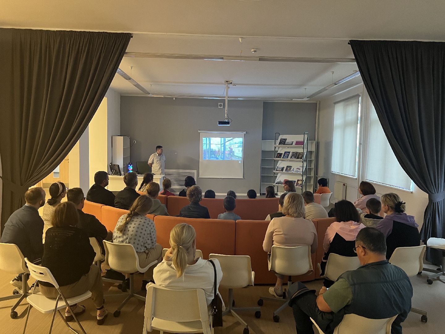 Химки, культура, экскурсия, библиотека, Мариинский театр