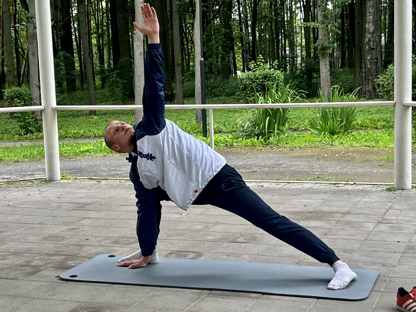 Наро-Фоминск, центральный парк, лето в Подмосковье, ЗОЖ, йога, гвоздестояние
