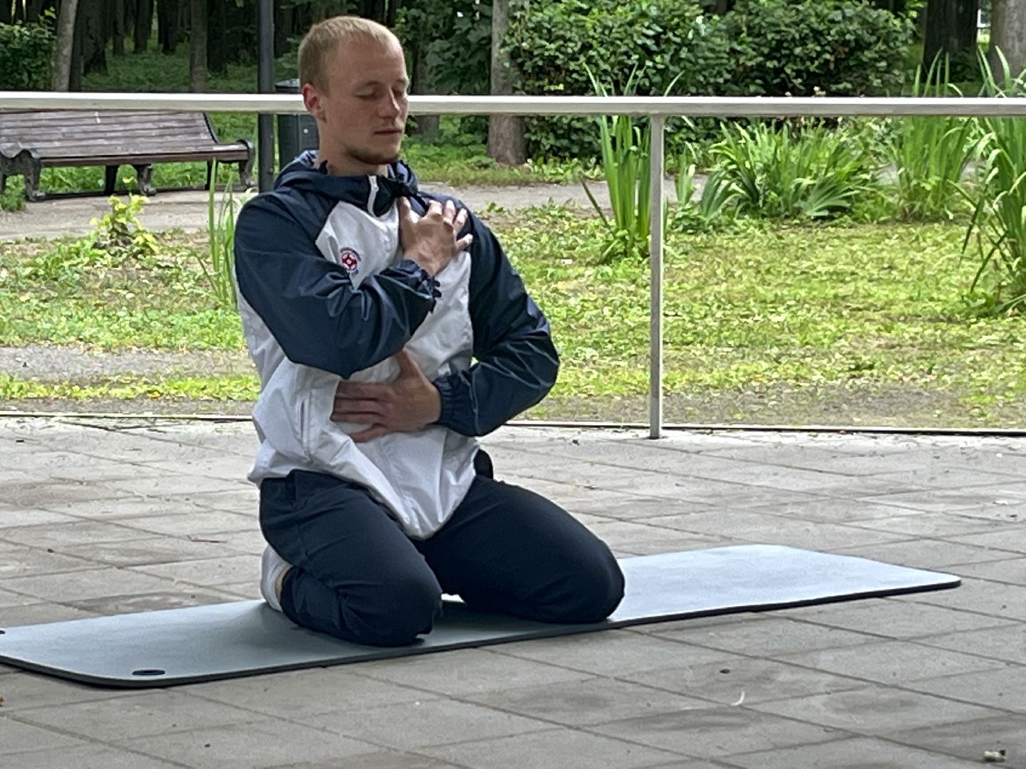 Наро-Фоминск, центральный парк, лето в Подмосковье, ЗОЖ, йога, гвоздестояние