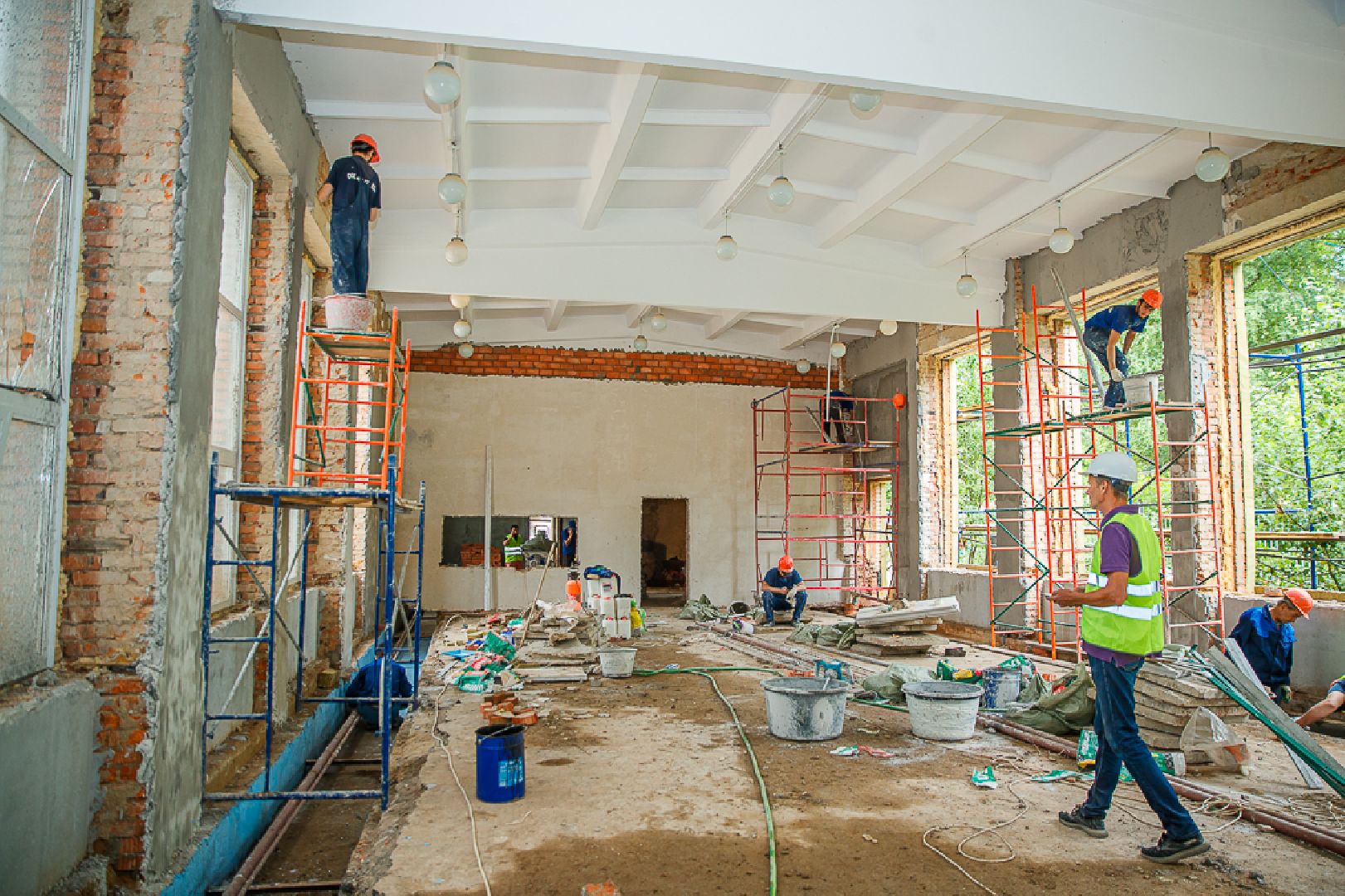 Звенигород, благоустройство, строительство школьного стадиона