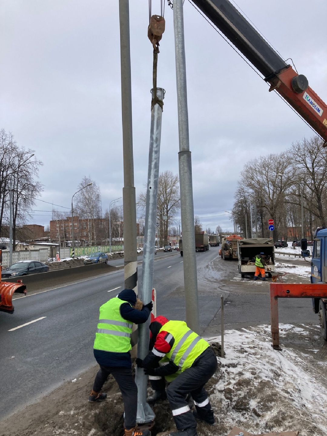 Клин, Дороги