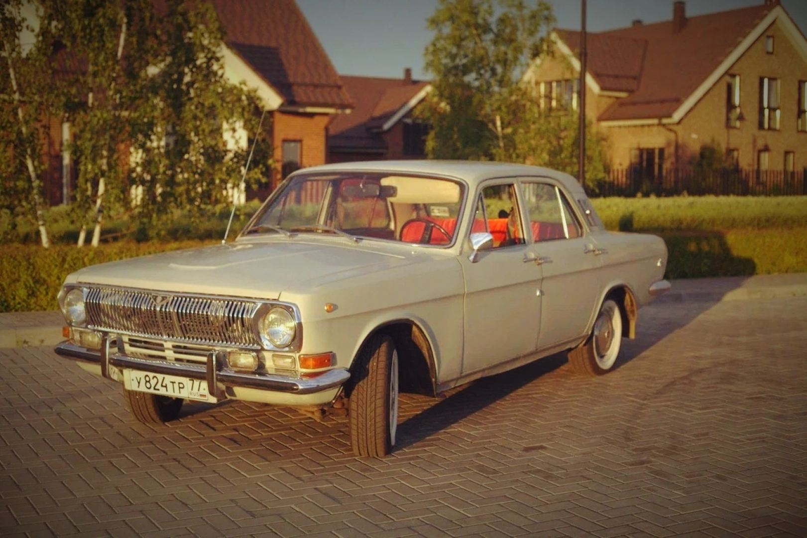 Домодедово, ретро волга, волга газ24, автомобиль