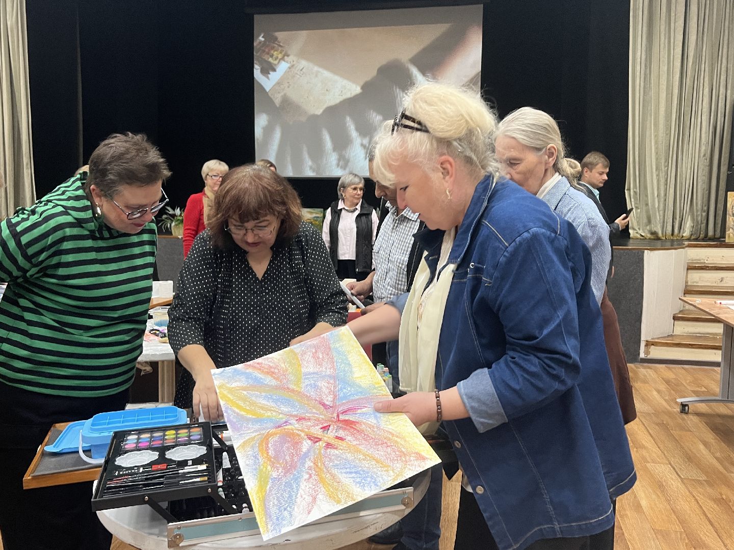 Химки, Активное долголетие, мастер-класс, художник, рисование