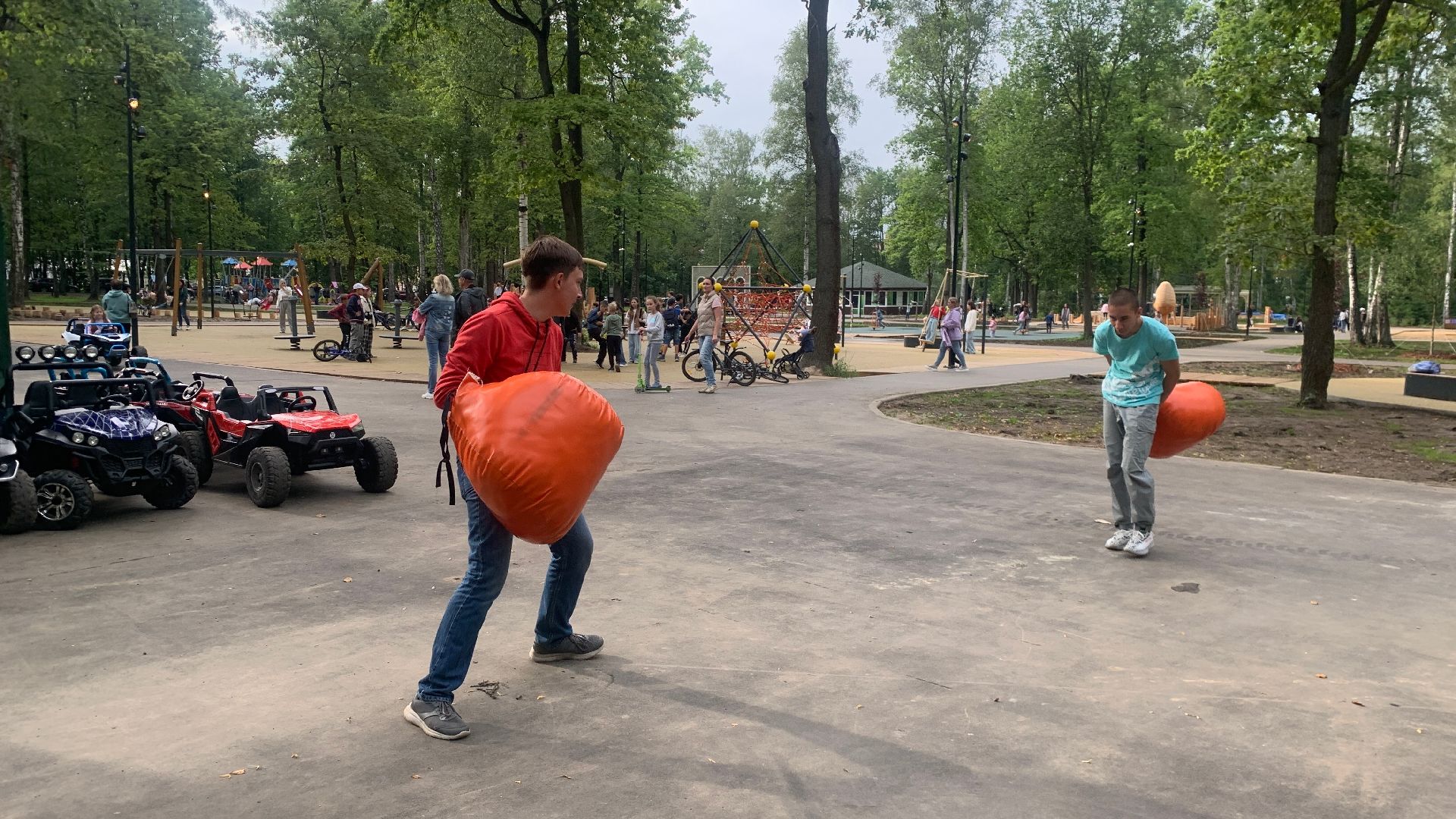 Ступино, парк островского, молодежное лето