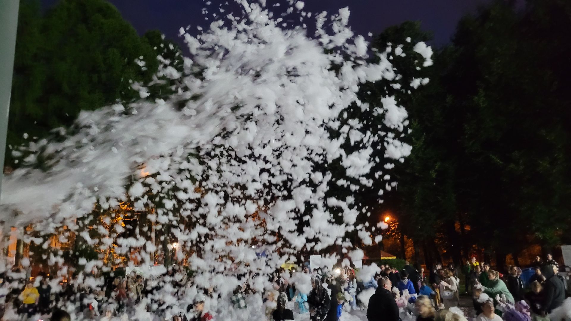 вечеринка; пати; видное; праздник; фестиваль