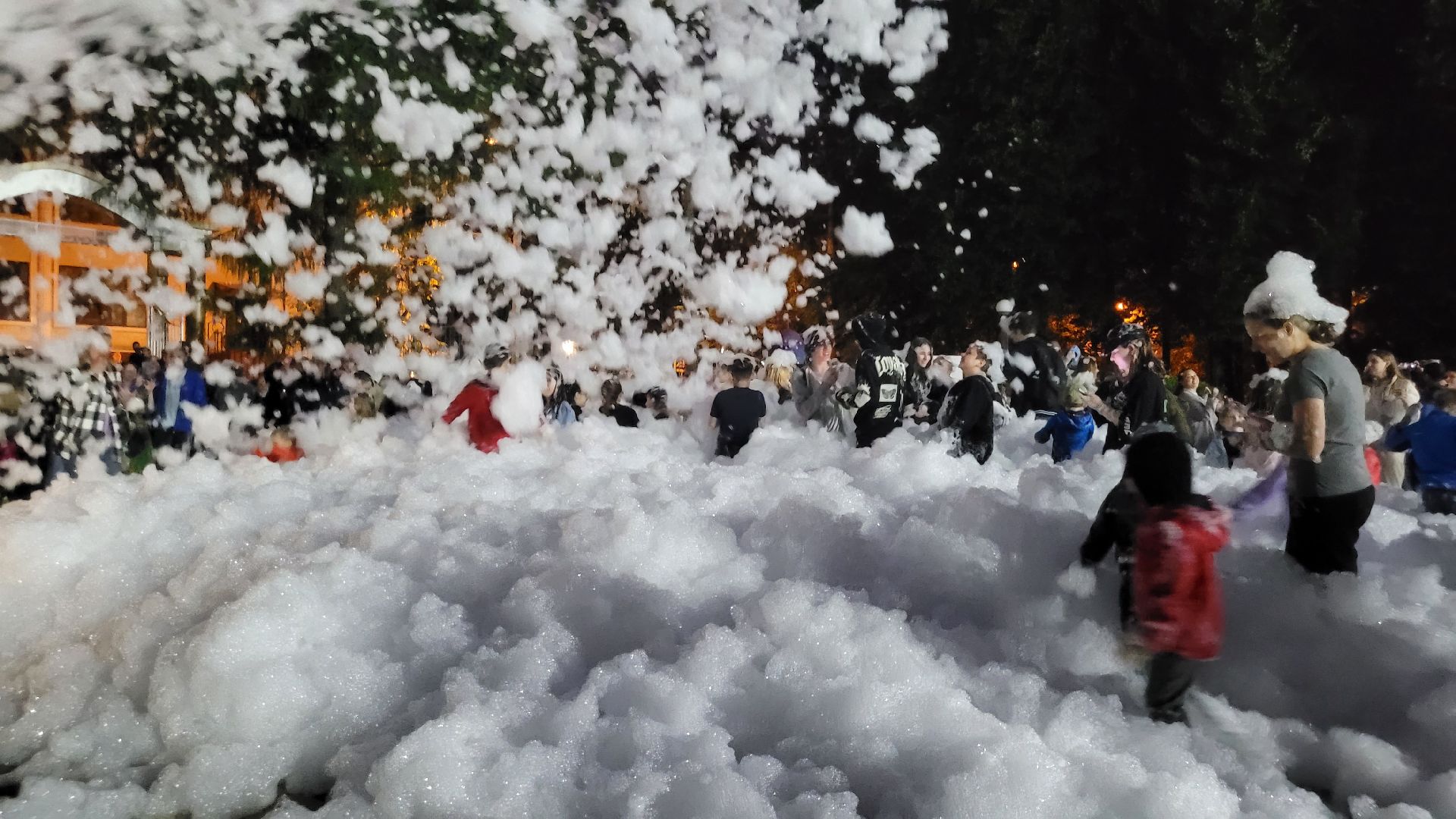 вечеринка; пати; видное; праздник; фестиваль