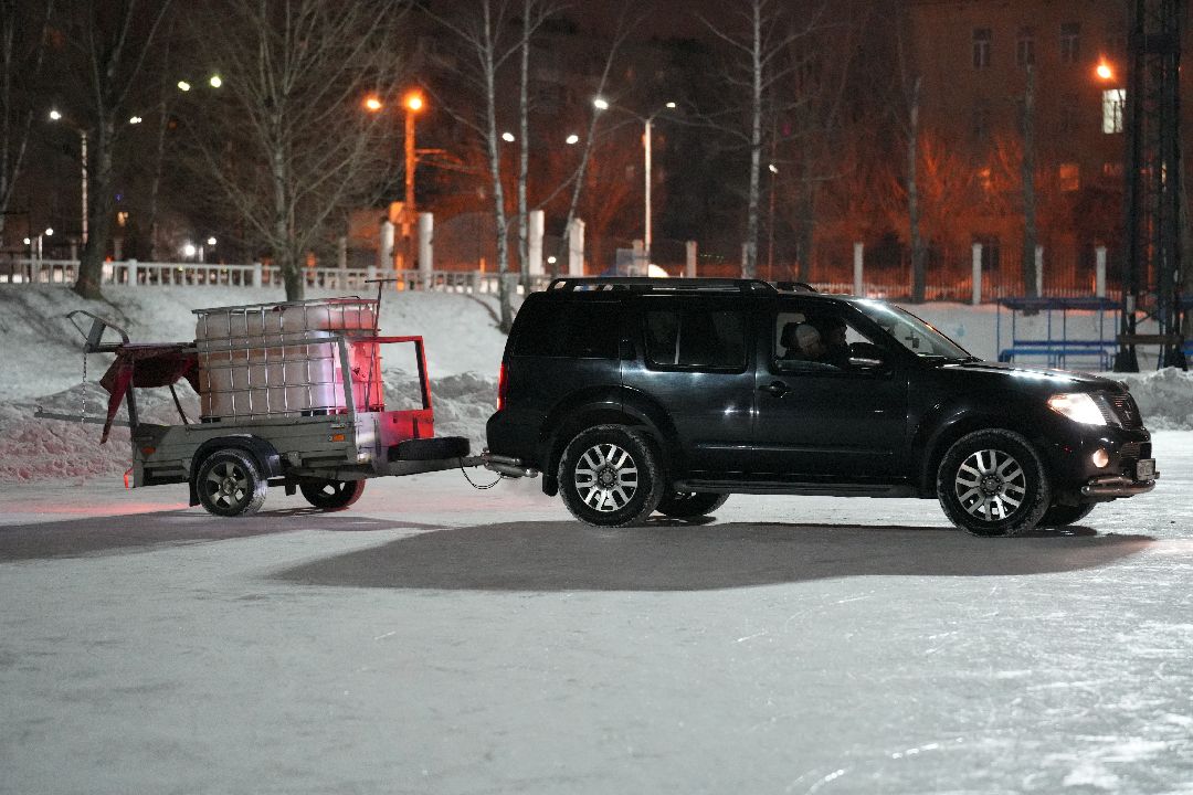 Дзержинский, общество