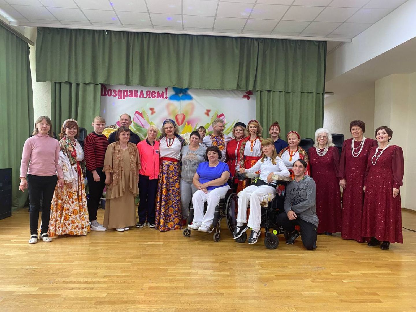 Чехов, культура, концерт, фольклорная группа, получатели социальных услуг, выступление