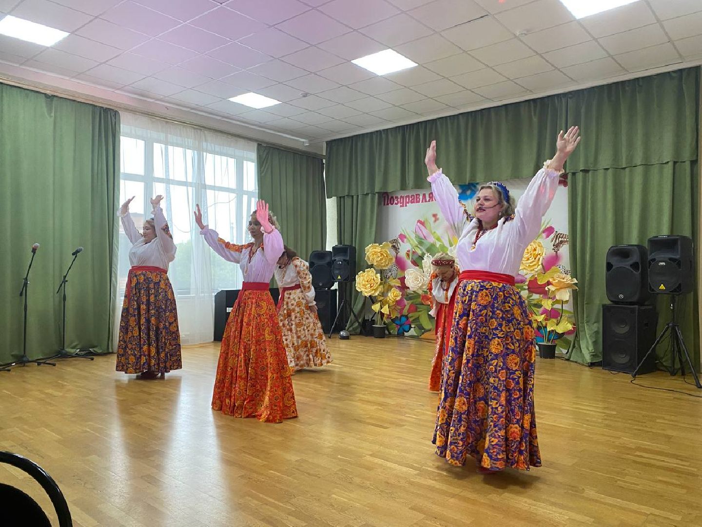 Чехов, культура, концерт, фольклорная группа, получатели социальных услуг, выступление