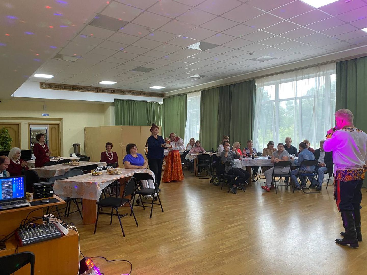 Чехов, культура, концерт, фольклорная группа, получатели социальных услуг, выступление