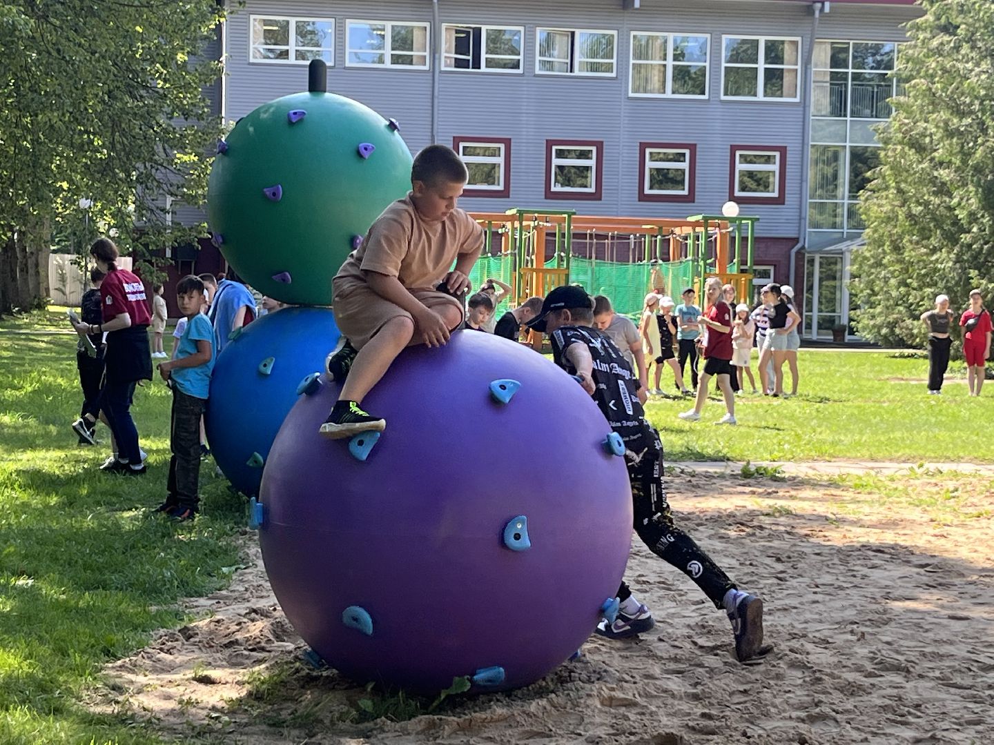 Литвиново, детский отдых, Наро-Фоминский городской округ, Андрей Воробьёв, помощь семьям СВО, каникулы, детский лагерь