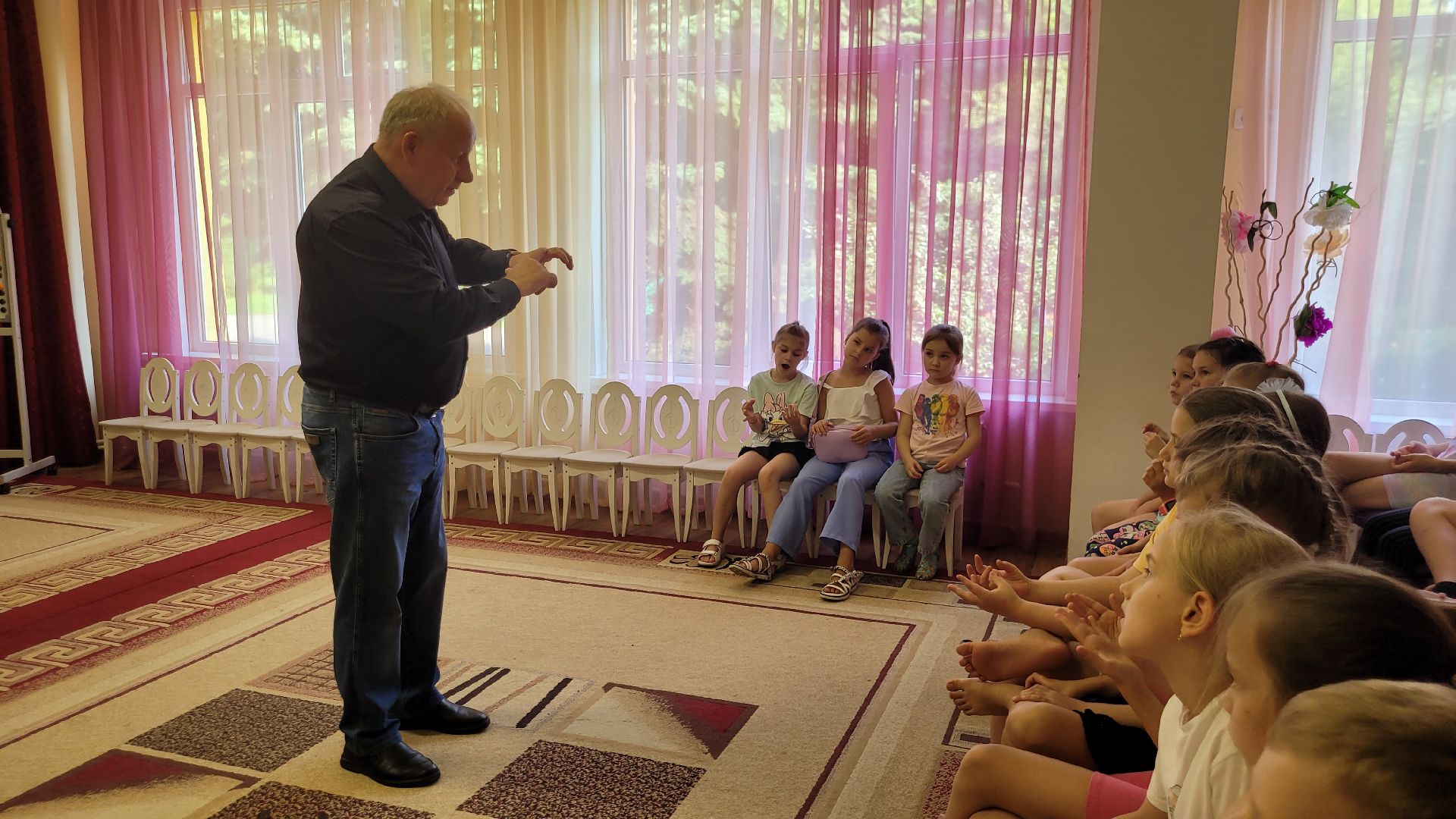 дети; животные; ВОВ; видное