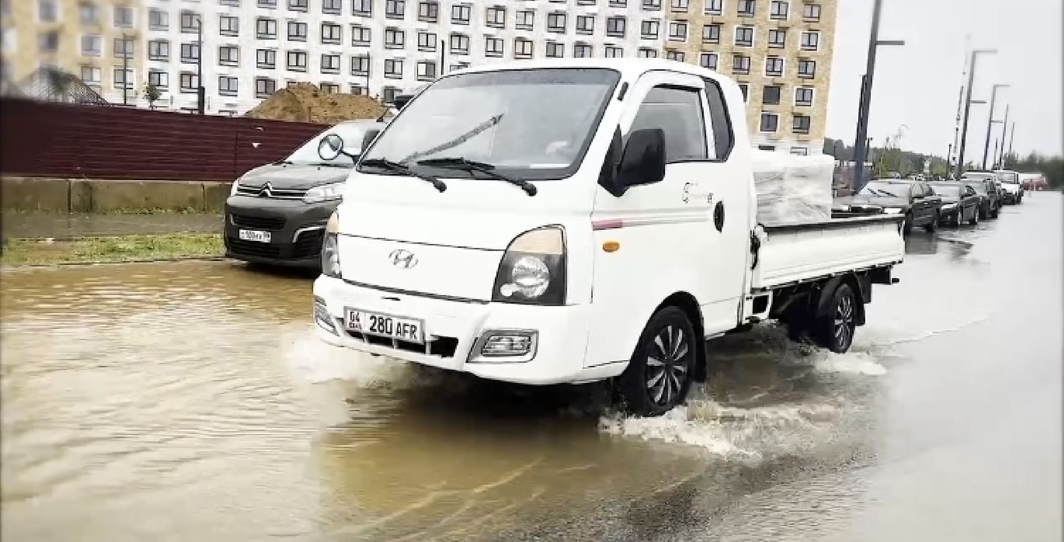 Дождь, потоп в Красногорске, Подмосковье,ЧП,летние дожди, дождь, ливень,люди