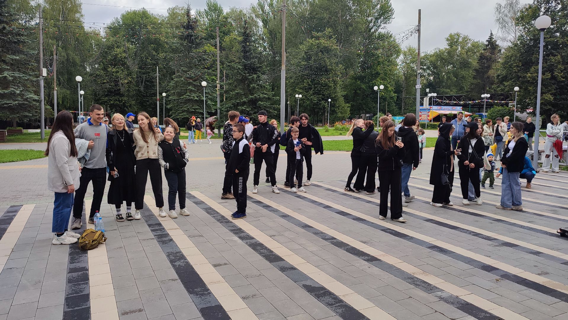 Кашира, парк, барабаны, шоу, E.T. Drummer, ночь в парке