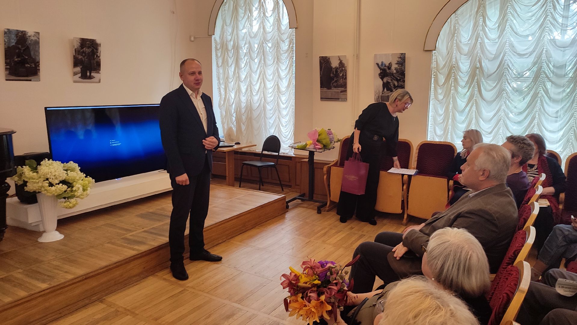 Кашира, краеведческий музей, выставка, Вадим Кириллов, Станислав Кириллов, модерн, арт-деко