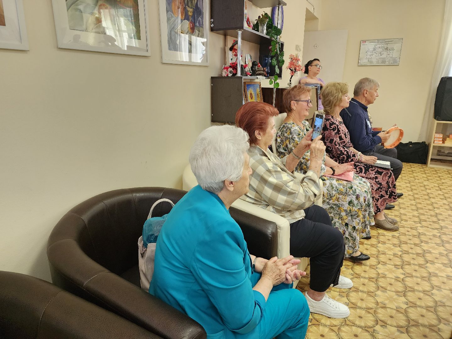 концерт, пенсионеры, доброе дело,