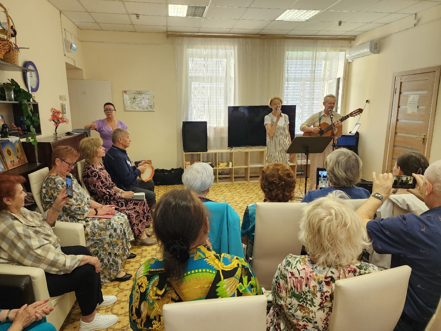 концерт, пенсионеры, доброе дело,