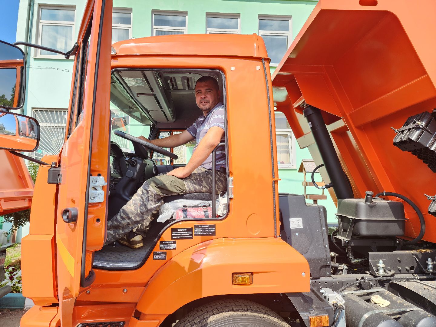 Подольск, грузовые автомобили, самосвал, благоустройство, техника