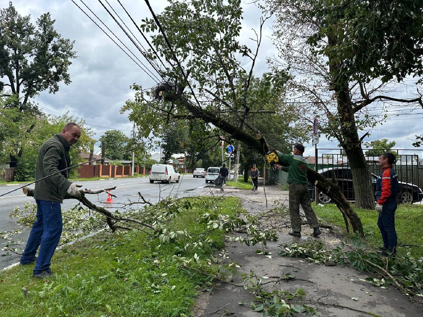 Ураган в Подмосковье, стихия, ЧП, Наро-Фоминск ликвидация последствий урагана,