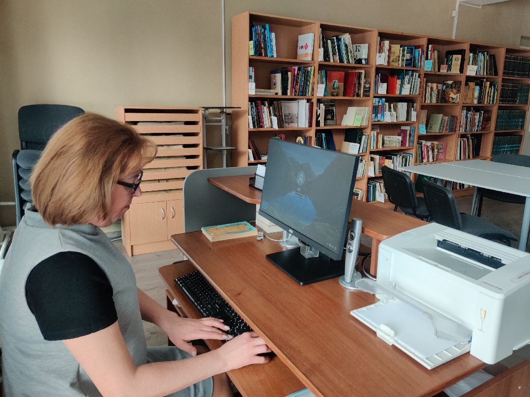 Красноармейск, библиотека, ремонт, читальный зал, новый сотрудник