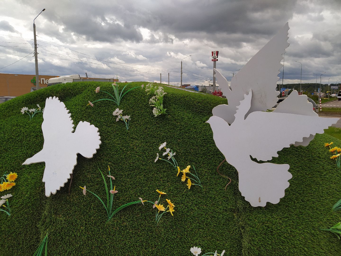 Благоустройство, озеленение, круговое движение