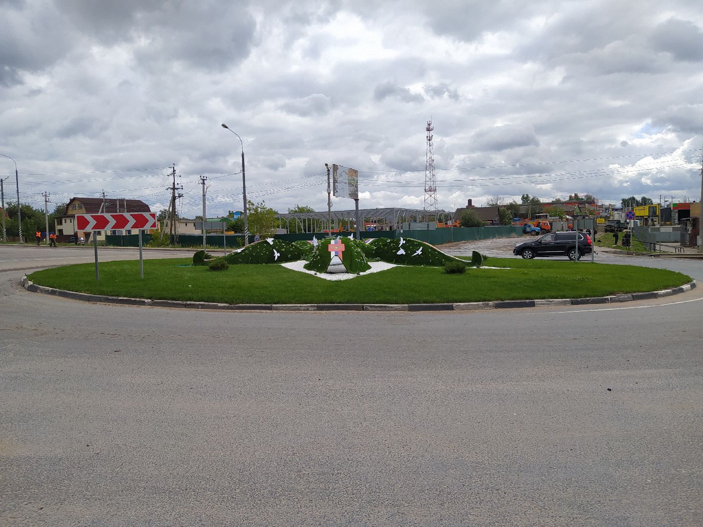 Благоустройство, озеленение, круговое движение