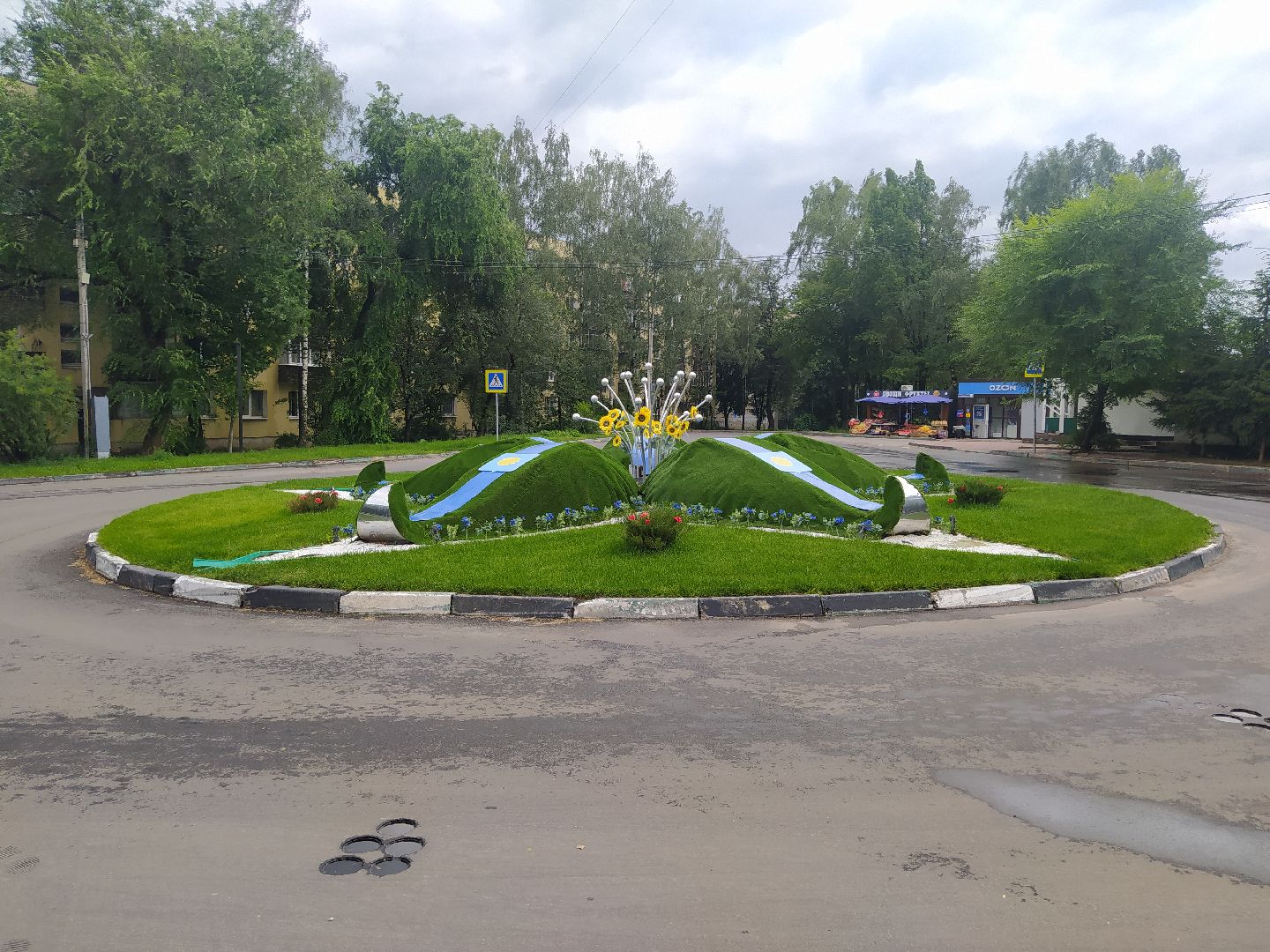 Павловская Слобода, круговое движение, благоустройство, цветник, Истра