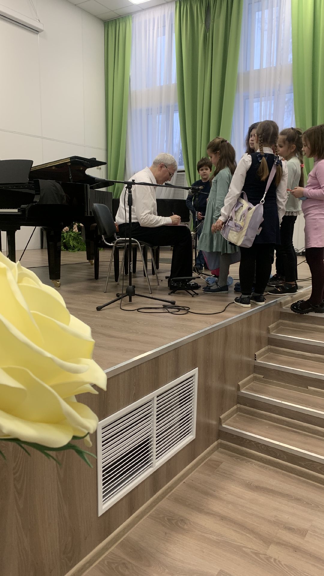 Ступино, общество