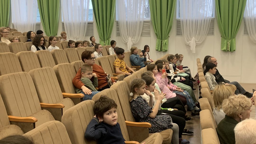 Ступино, общество