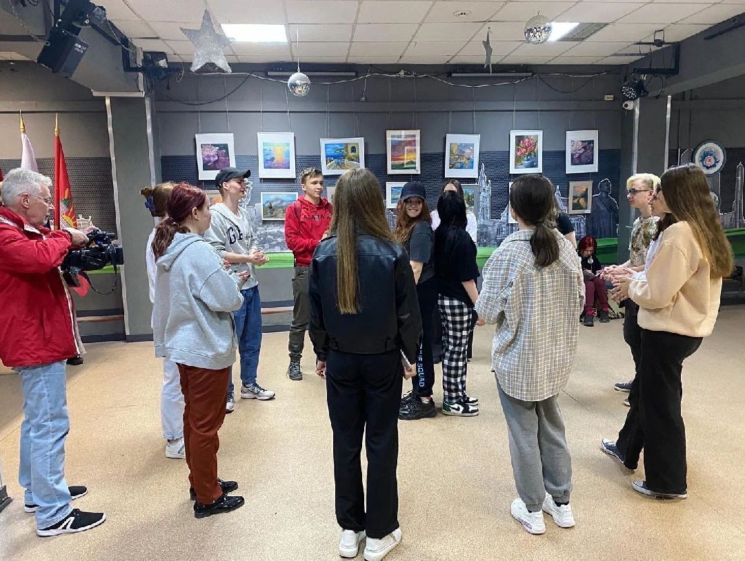 Дзержинский, образование