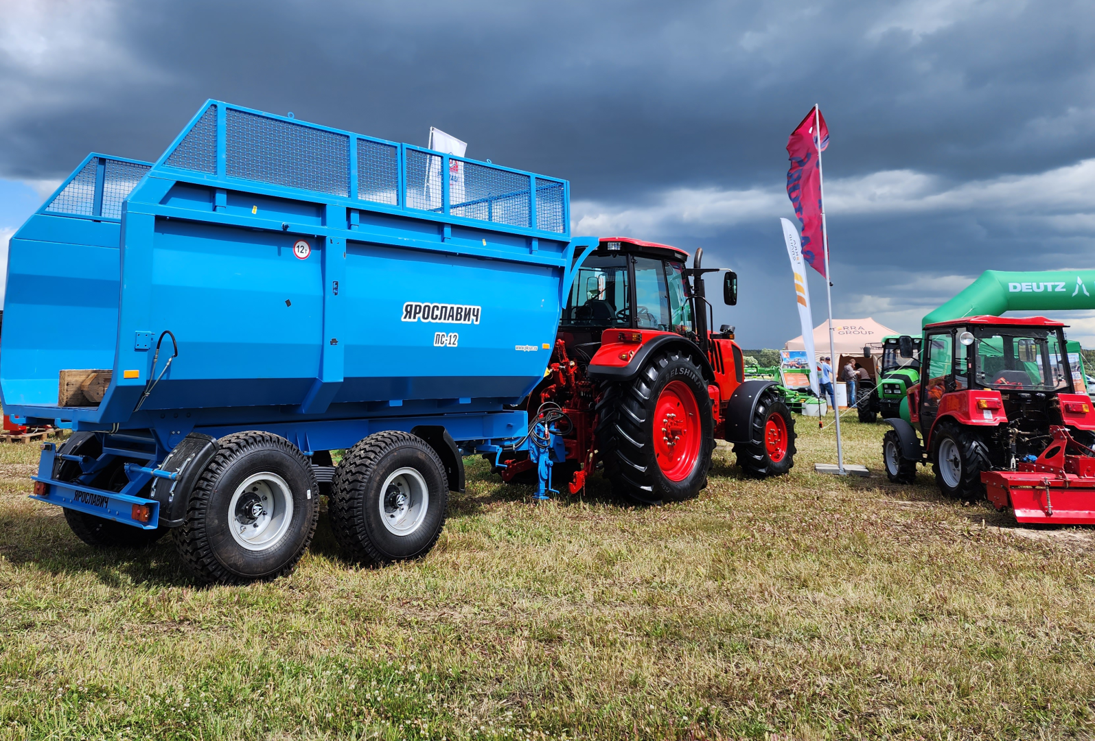 Домодедово, сельскохозяйственная техника, комбайн, трактор, урожай, эффективность