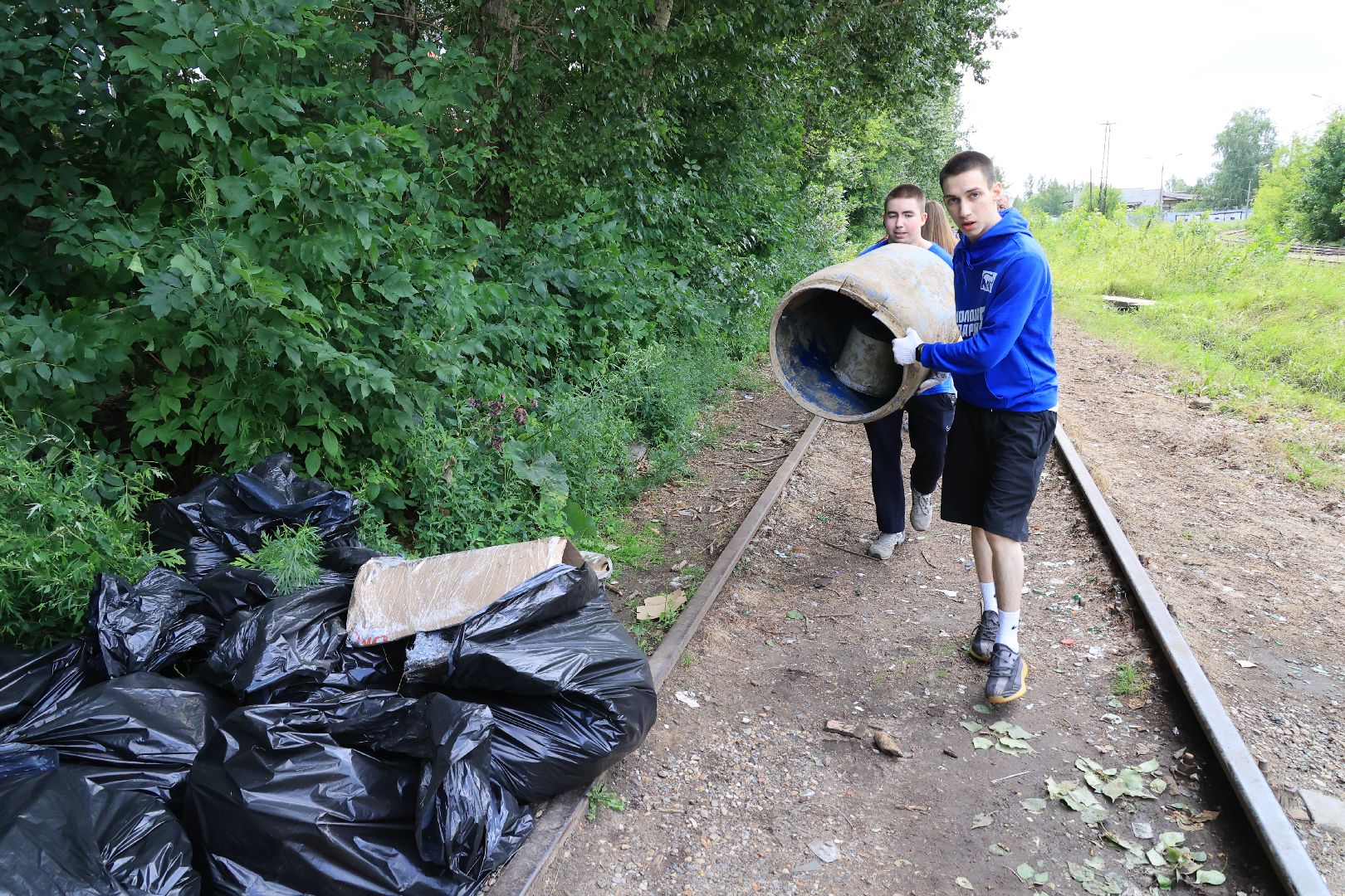 экоакция, уборка мусора, инициатива МГЕР, Дзержинский