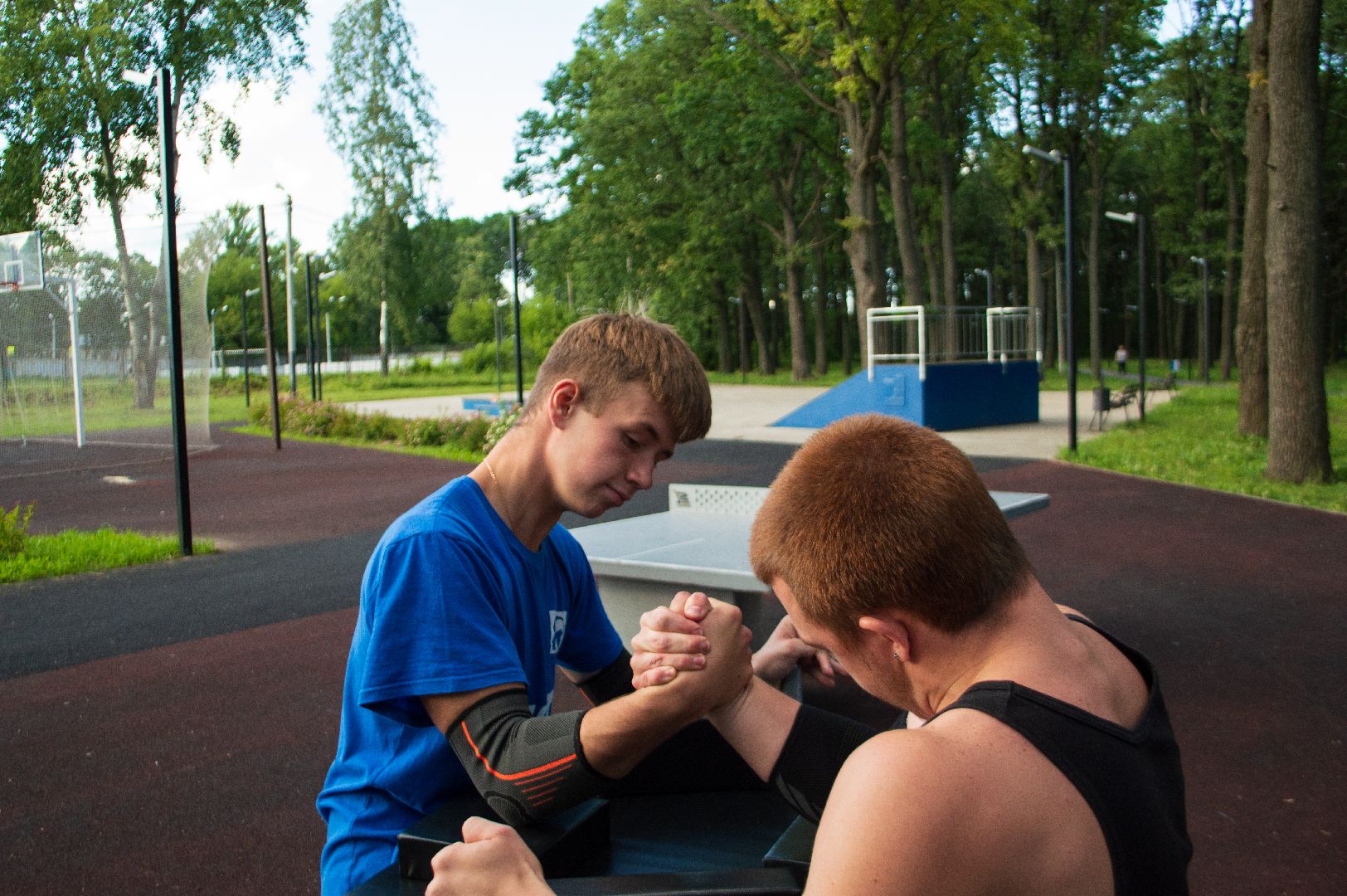 Кашира, Ожерелье, Молодая гвардия, армреслинг, парк, спорт