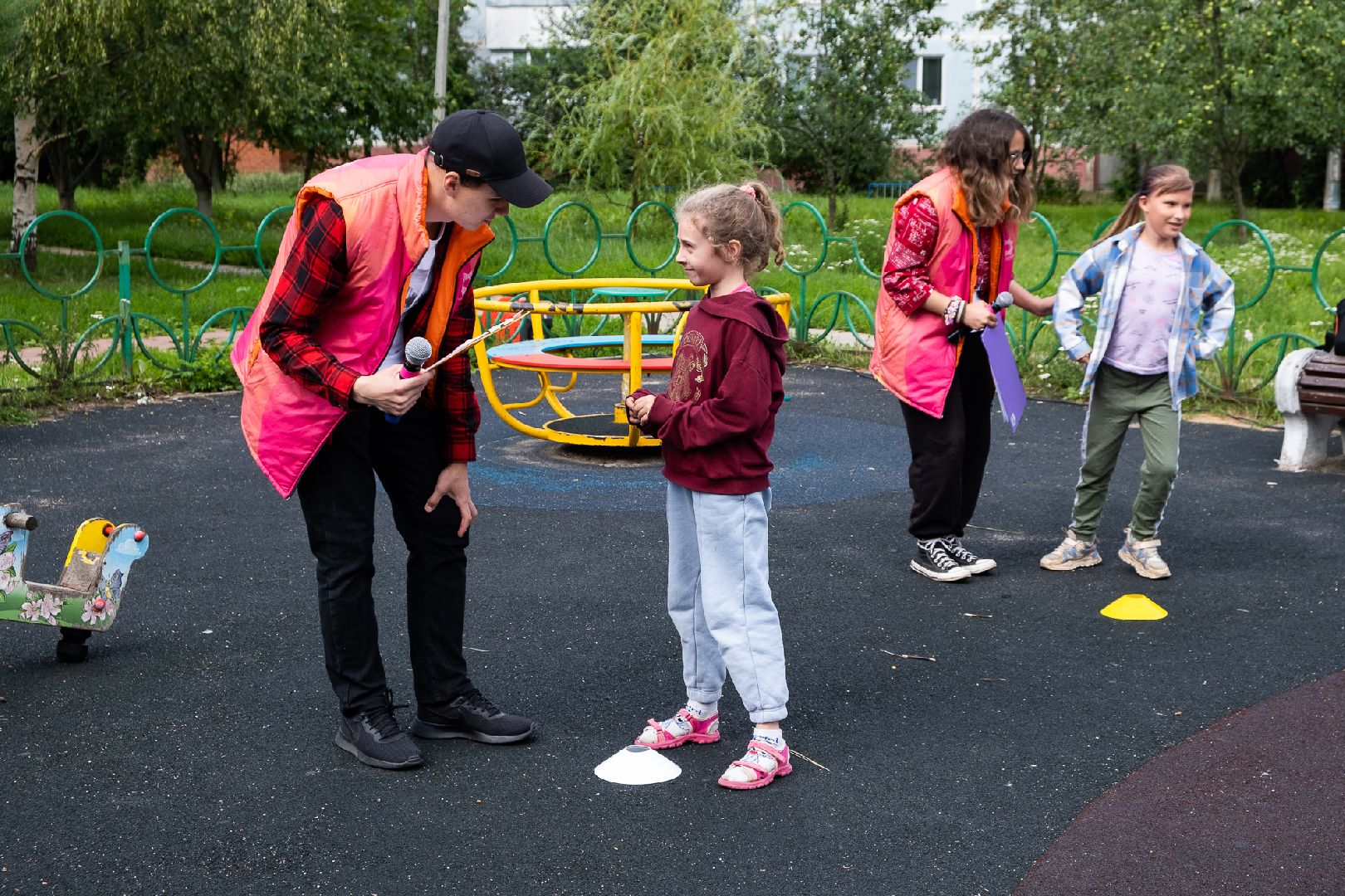 Солнечногорск, двор, праздник, волонтеры, подсолнух