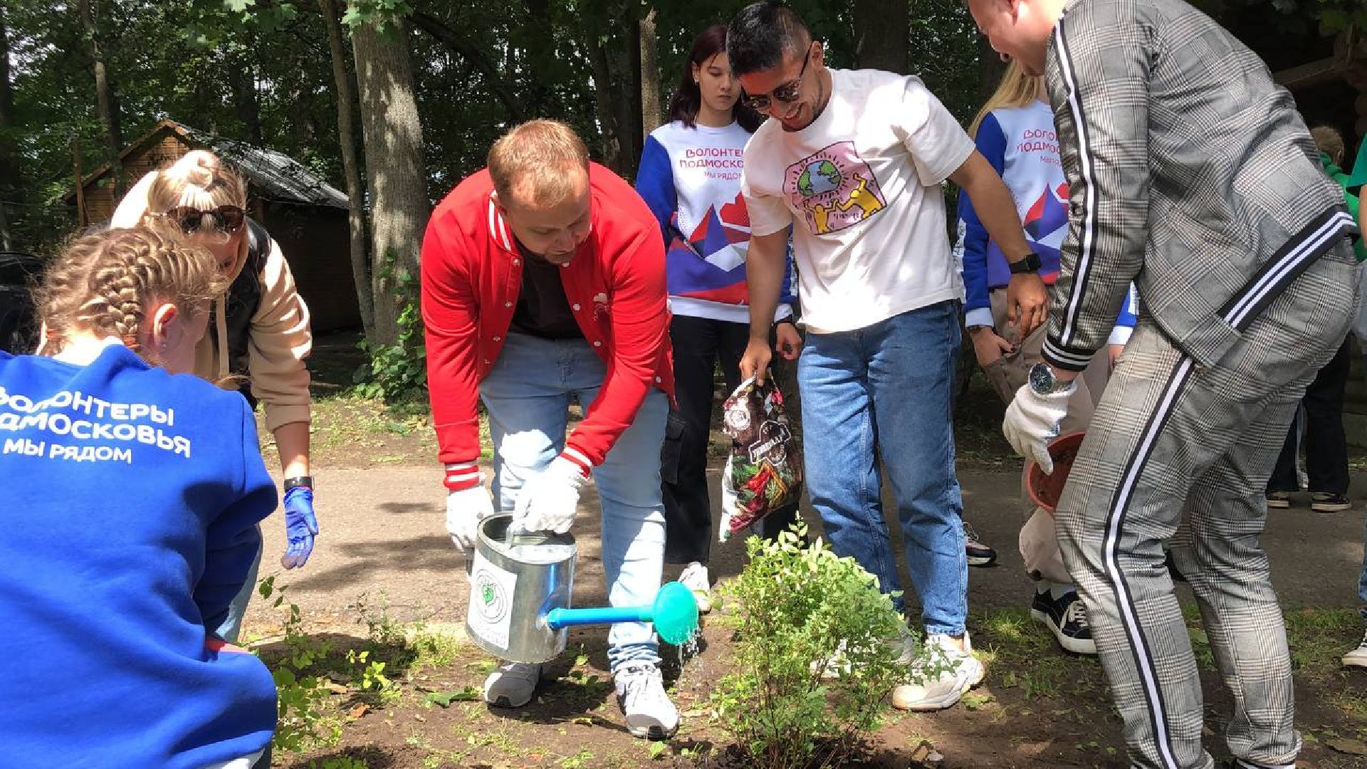 Руза, волонтеры подмосковья, экология, субботник, уборка мусора