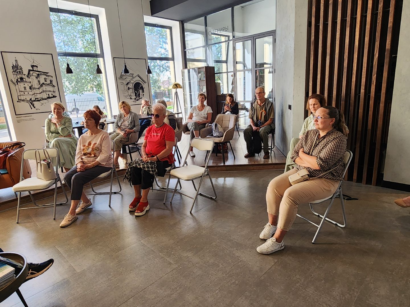 Звенигород, культура, Звенигородской Манеж, литература, современные авторы