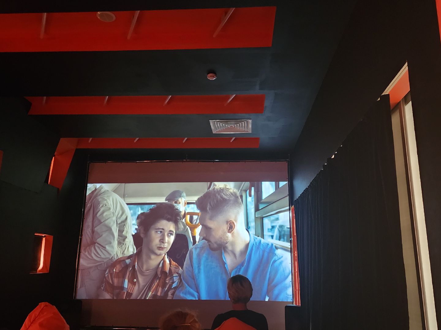 Звенигород, фестиваль уличного кино, искусство, короткометражные кино