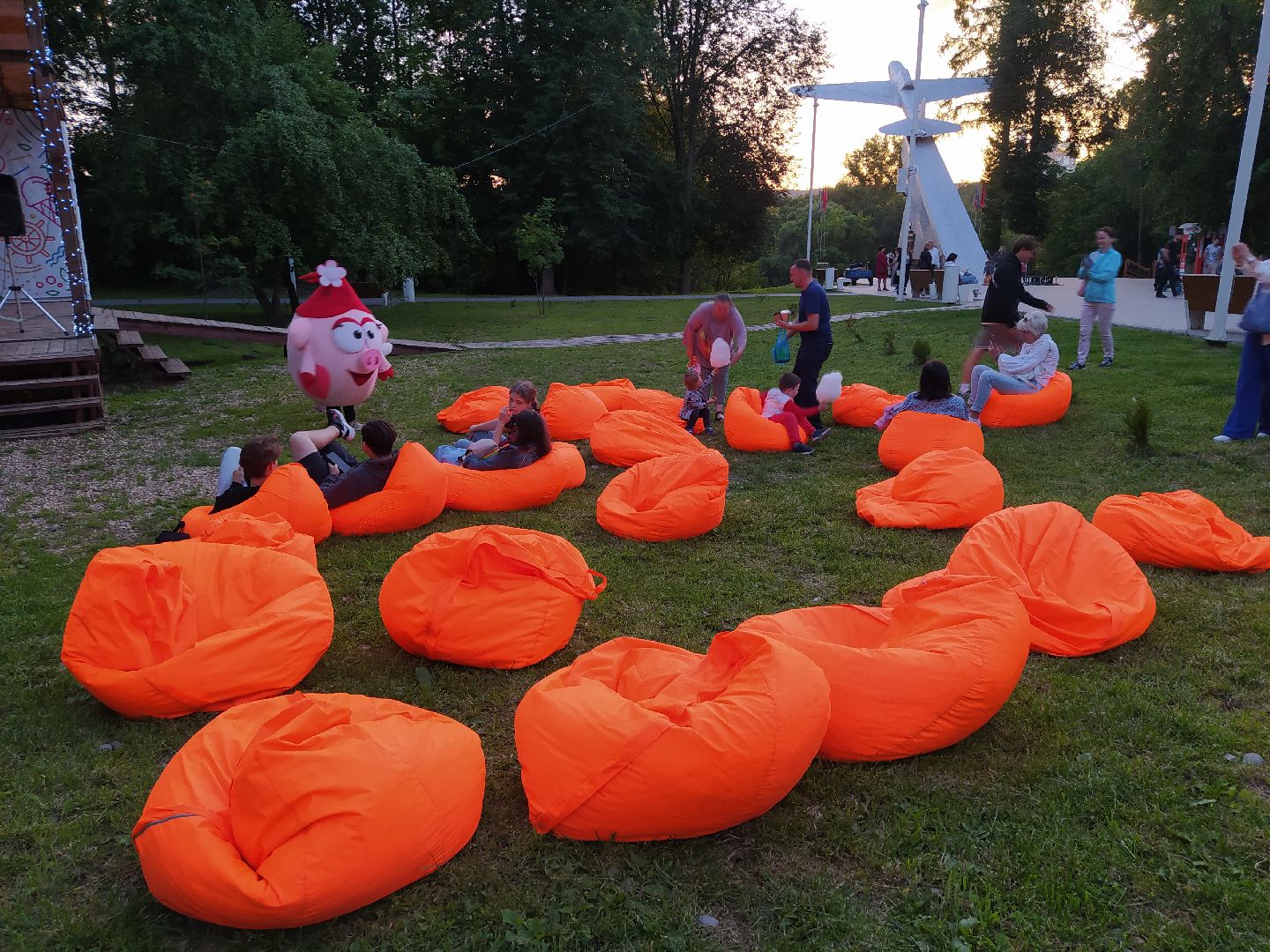 Истра, парки, отдых, ночь