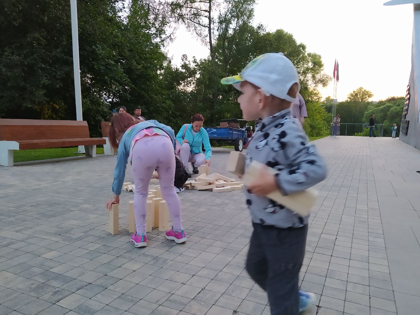 Истра, парк, дженга, ночь