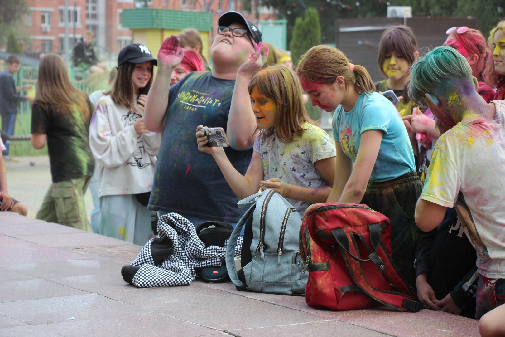 Лобня, краски, фестиваль