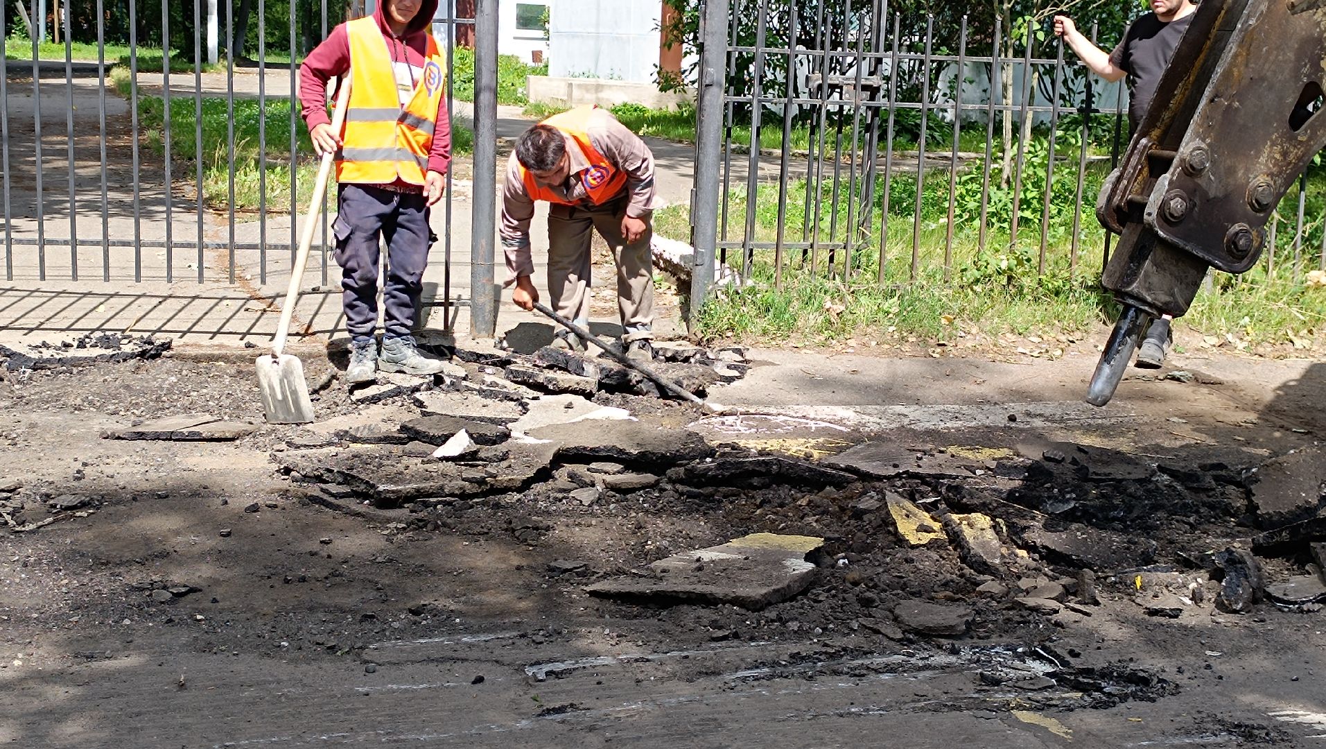 Лобня, дорога, школа