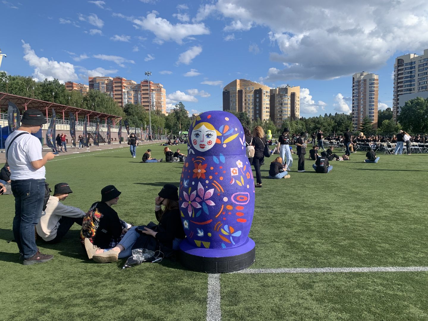 Роспись по стеклу,Красногорск, люди,творчество, народные ремесла, народ, традиции