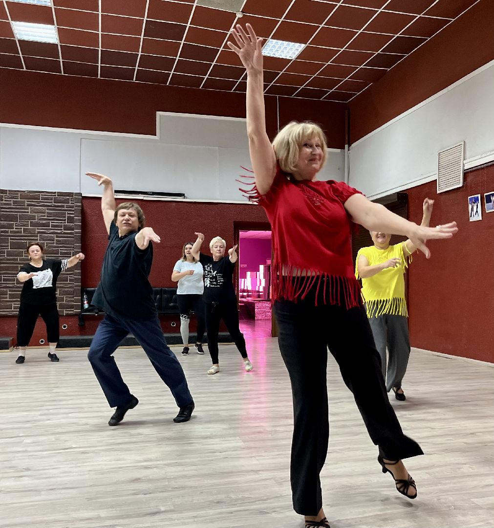 Наро-Фоминск, активное долголетие, культура Подмосковья, бальные танцы, джайв, кадриль, ЦДК «Звезда»