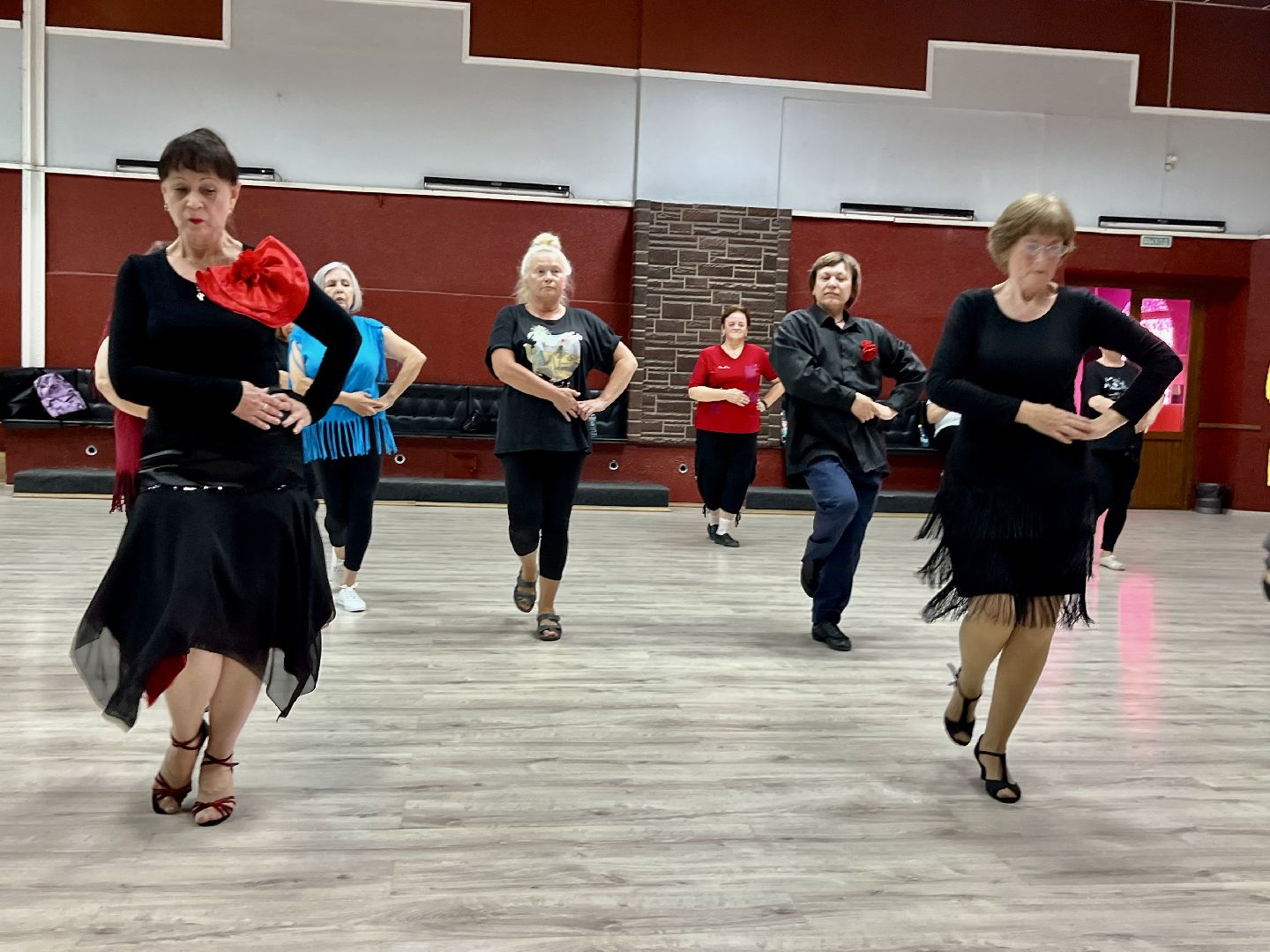 Наро-Фоминск, активное долголетие, культура Подмосковья, бальные танцы, джайв, кадриль, ЦДК «Звезда»