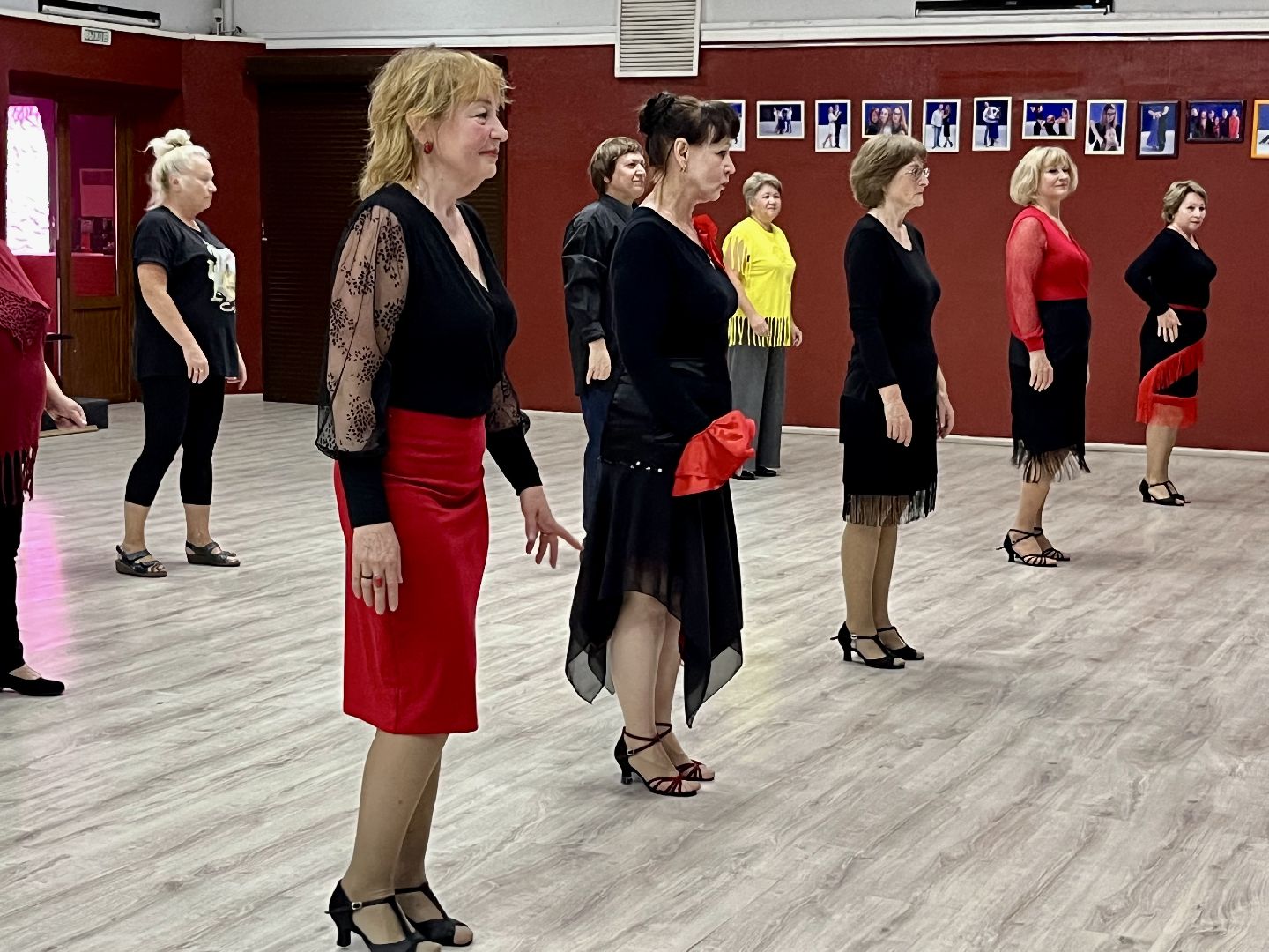 Наро-Фоминск, активное долголетие, культура Подмосковья, бальные танцы, джайв, кадриль, ЦДК «Звезда»