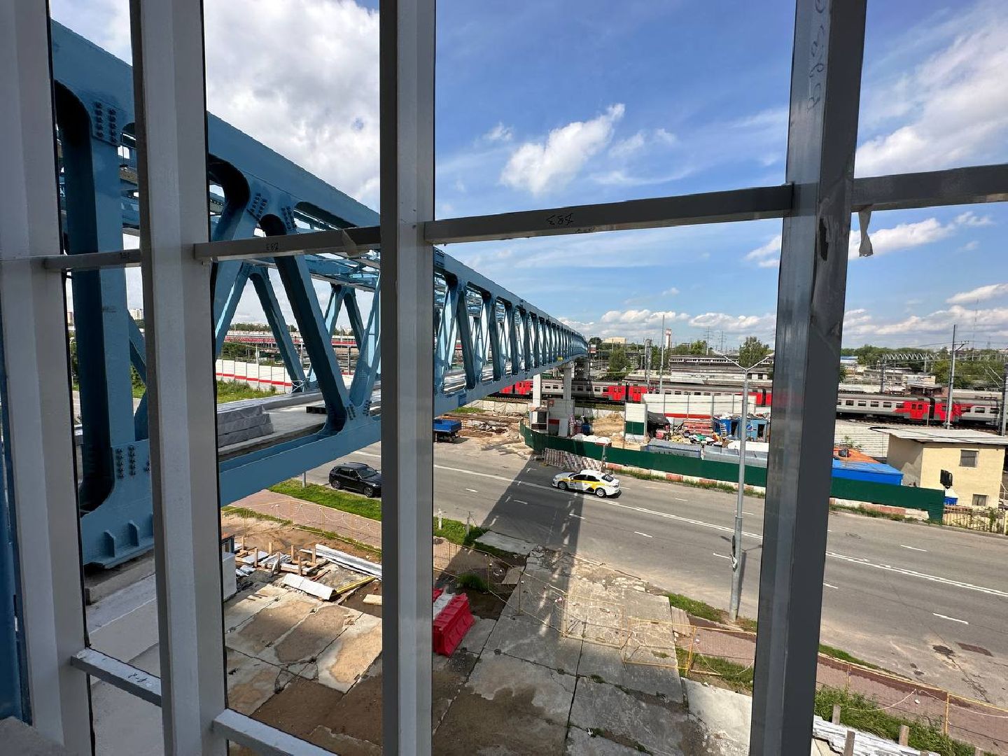 Реутов, строительство, переход, над землёй