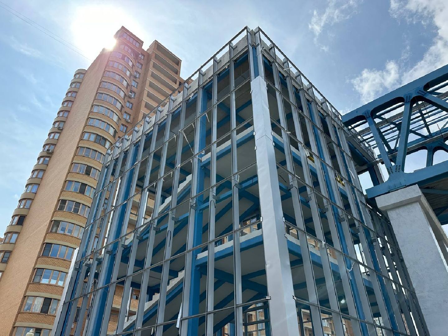 Реутов, строительство, переход, над землёй