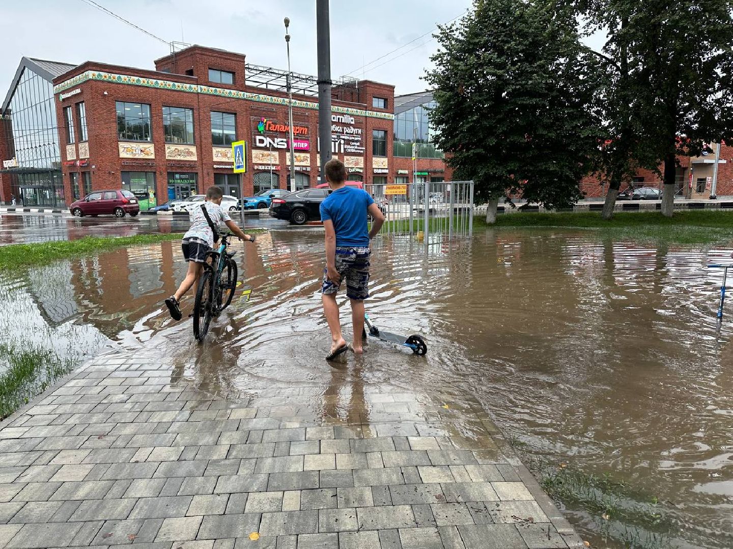 Последствия ливня, Откачка воды, Наро-Фоминск